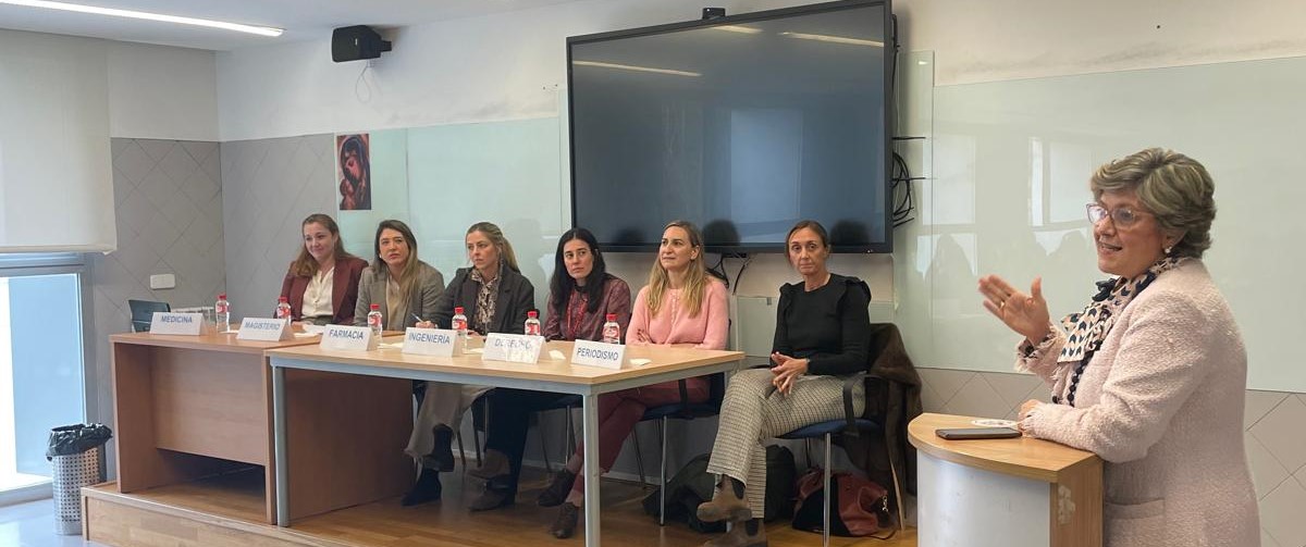mesa redonda 2 bach (1)
